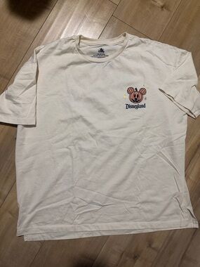 Disneyland Cream Tee with Pumpkin Mickey Graphic